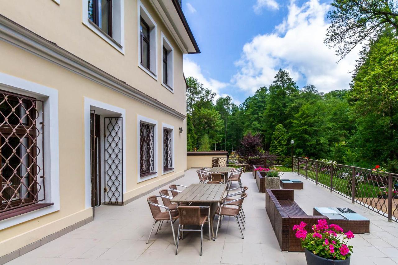Penzion Kokorin Forest Villa Konradov Exterior photo