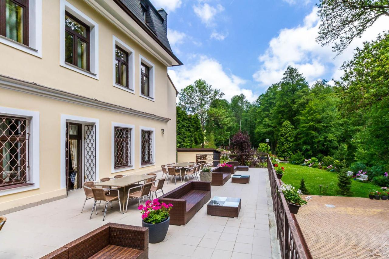Penzion Kokorin Forest Villa Konradov Exterior photo